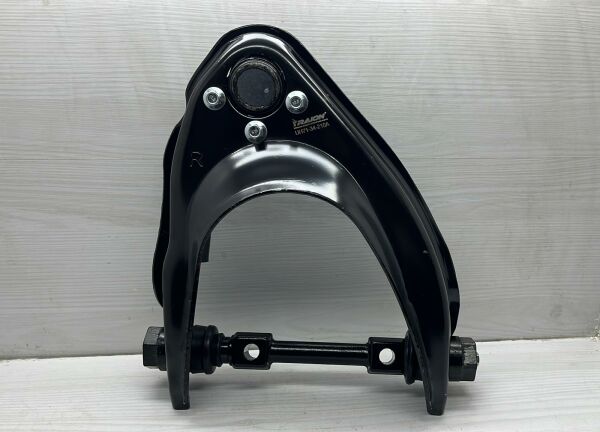 salıncak B2500 96-05/ 05- Bt50 Üst Sağ 4*2 / 4*4