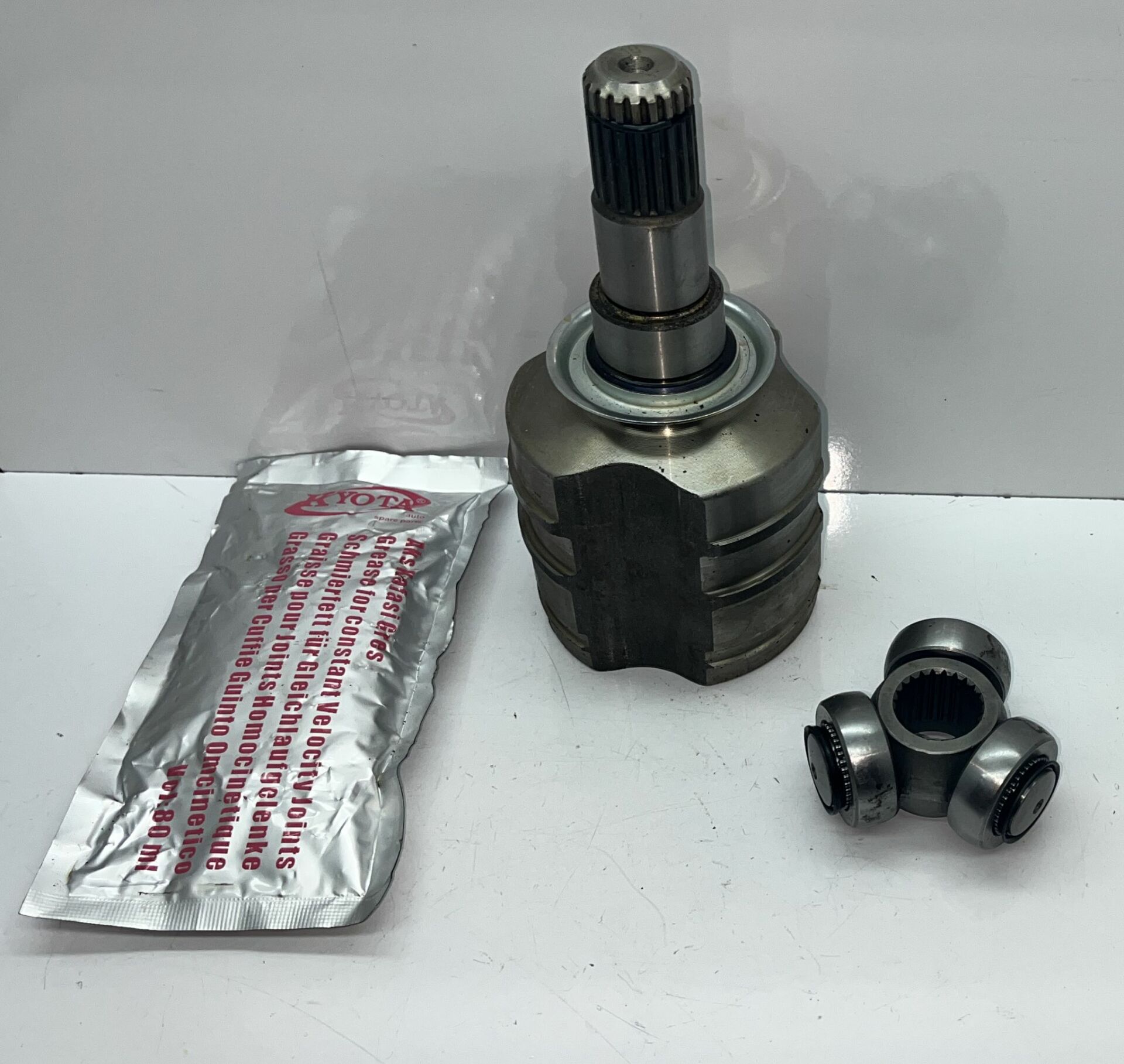 Aks Kafa Corolla 06-/Auris 06-/Avensis 97-02 Sol ic