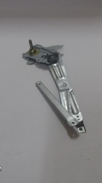 L200 CR 2006- CAM KRİKOSU ÖN SOL MANUEL