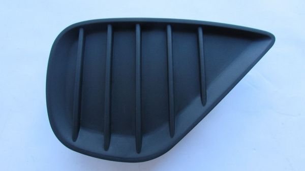 YARIS 2015-2016 SİS LAMBA KAPAĞI (SİS DELİKSİZ) SAĞ