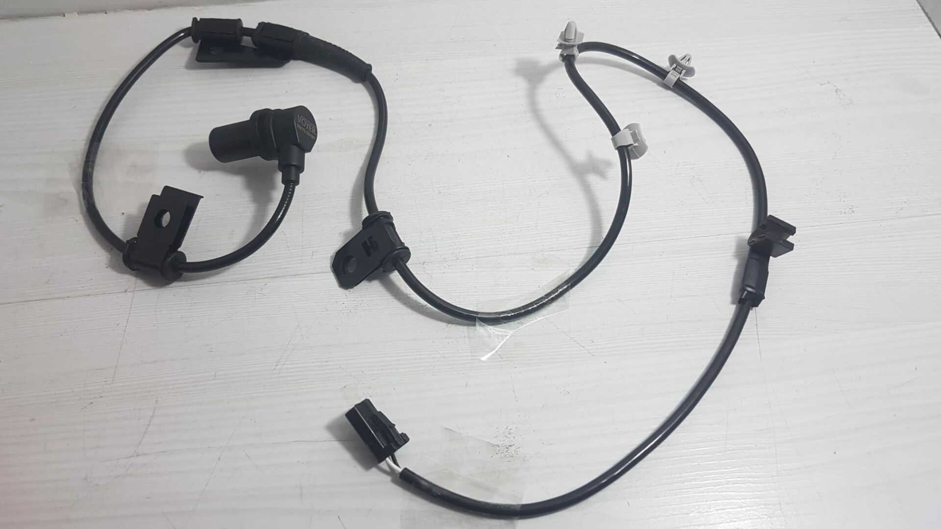 Abs Sensörü Avensis 97-02 Ön Sol Denso Tipi