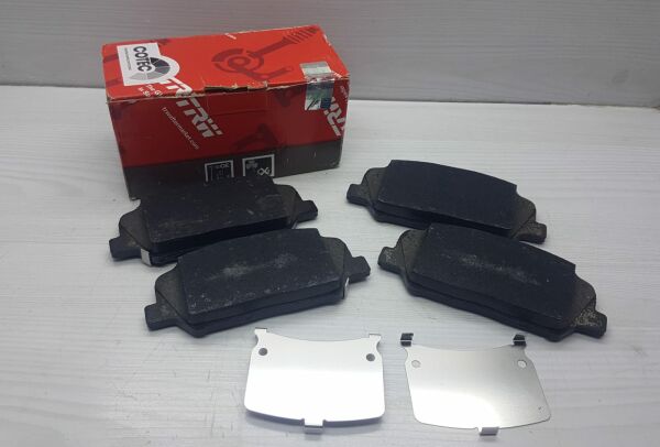 BALATA ÖN I30 12-/CEED 12- ALTI DÜZ