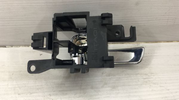 Nıssan Navara 2006-2011 Ön İç Sag Kapı Kolu Krom