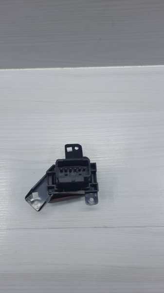 Flasör Anahtarı I30 07-12 Dörtlü Sinyal Düğme