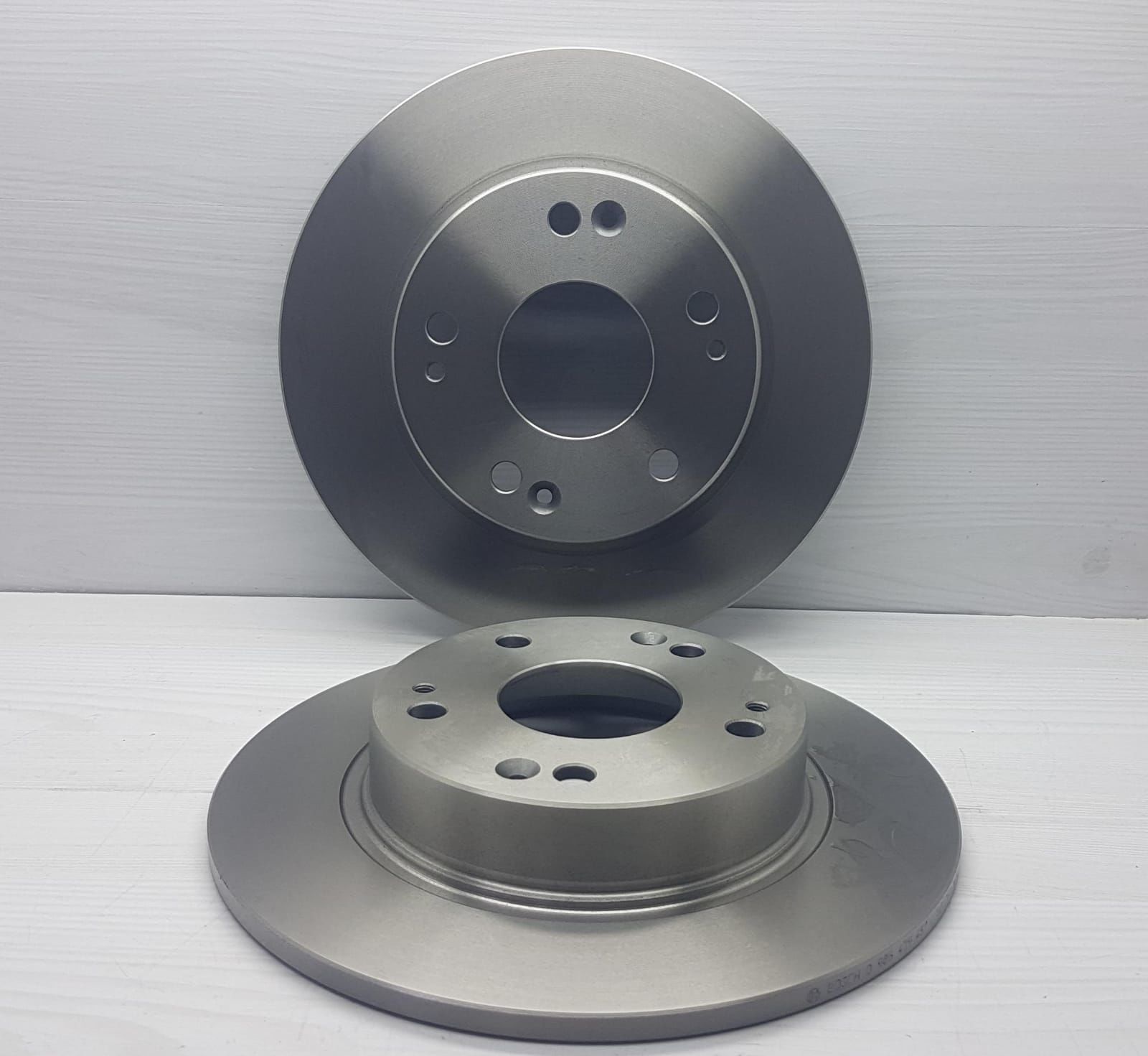 cıvıc arka fren diski düz 5 bijon 260mm.2006-/2012- tk