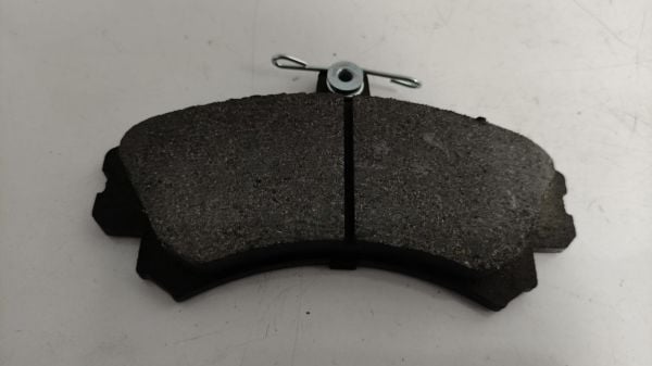 Balata Ön Carisma 1.8 96-00/Colt 05-