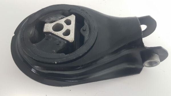 Motor Takozu Mazda 3 Arka Üst Sanziman Kulağı BP4K-39-040