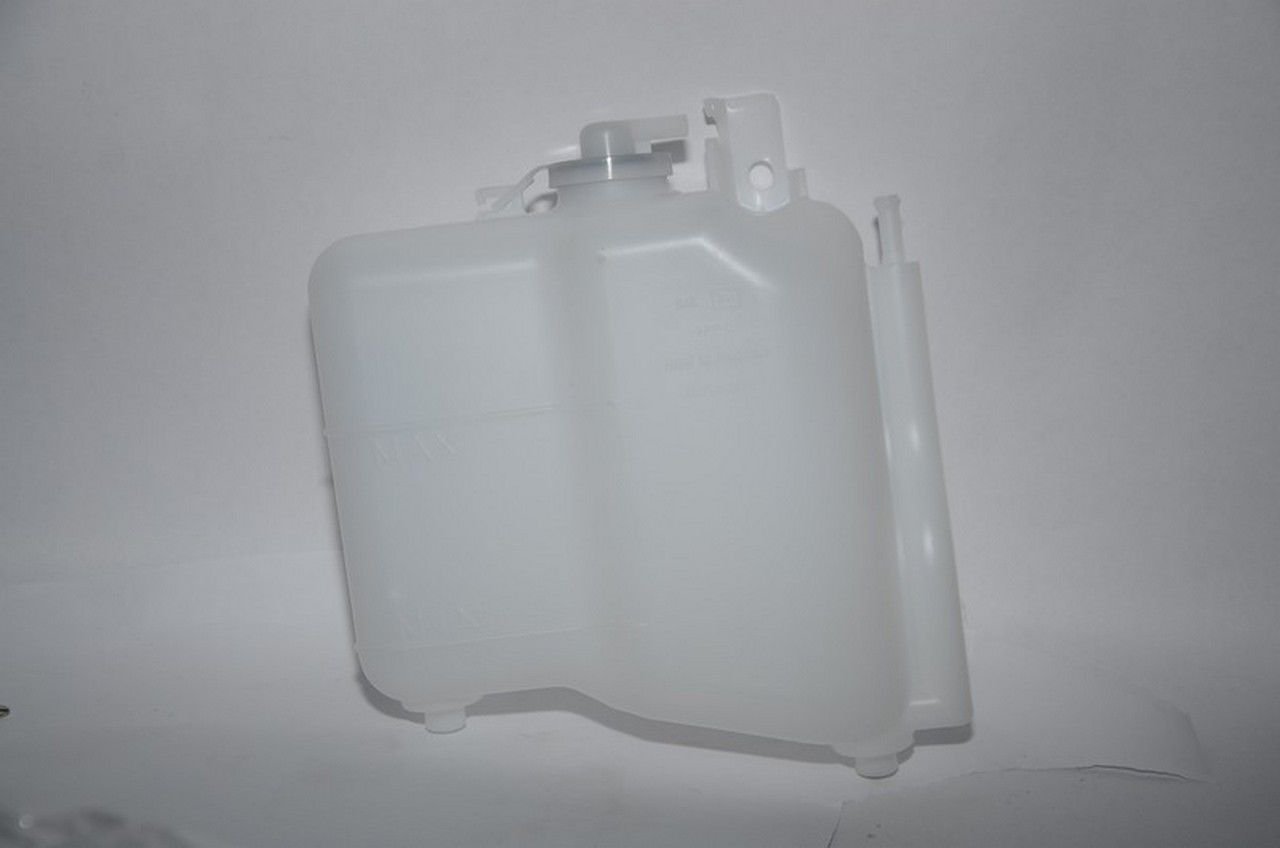 D-MAX 2004-2007 RADYATÖR YEDEK SU DEPOSU