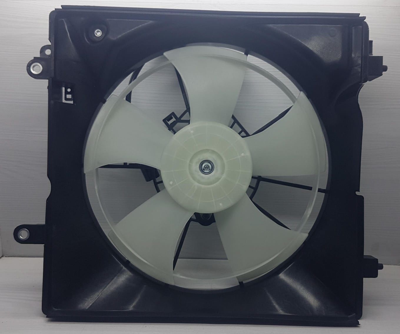 Fan Civic 2012-2015 RADYATÖR SU FANI FB7