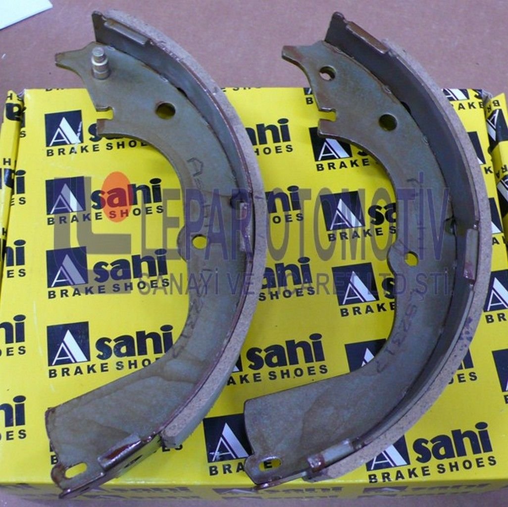 HIACE 1990-2004 / HILUX IV 1989-2004 FREN BALATASI ARKA PABUÇLU