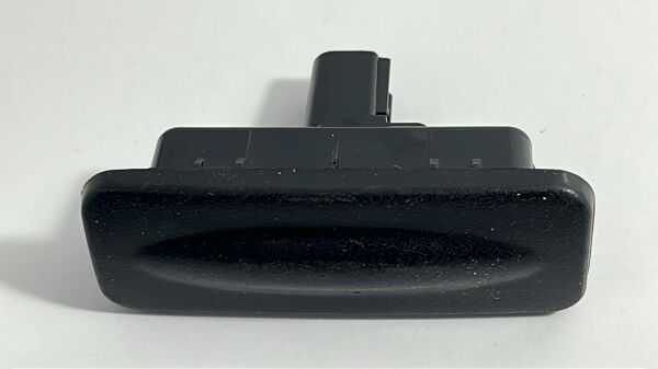 BAGAJ AÇMA BUTONU I30 12-