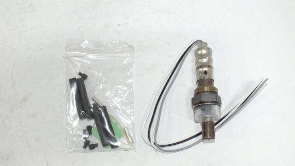 UNİVERSAL TİP/ DOX-0119/ DOX-0114 1952 4 KABLOLU - 6,1 ohm dirençli OKSİJEN SENSÖRÜ