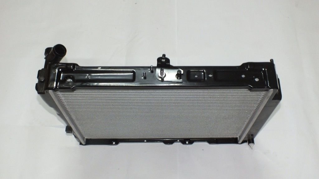 HIACE 89-98 2.4 / 2.8 RADYATÖR MANUEL BRAZING TİP