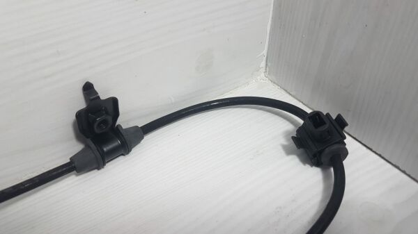 crv abs sensörü sağ arka 97-01