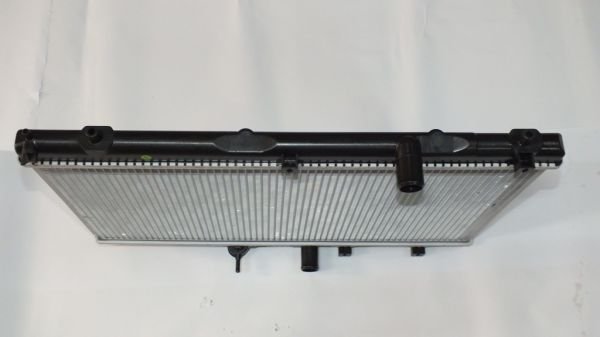 COROLLA  AE100-101 16MT RADYATÖR DÜZ VİTES BRAZING TİP