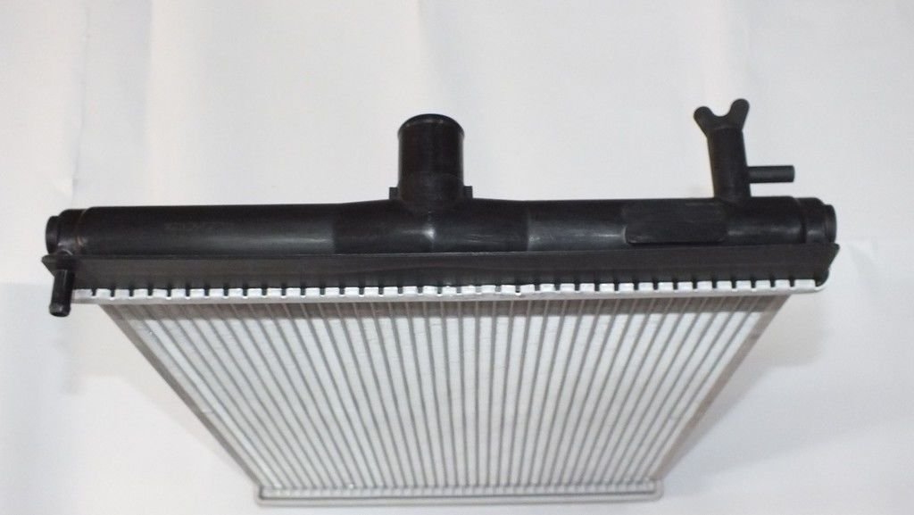 COROLLA / AURİS 2007- 13 DİZEL MANUEL BRAZİNG TİP RADYATÖR DÜZ VİTES BRAZING TİP