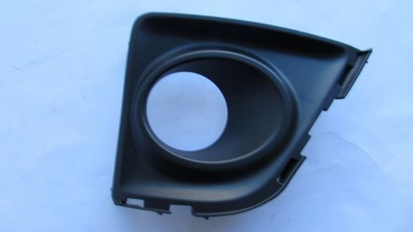 COROLLA 2013- SİS LAMBA KAPAĞI (SİS DELİKLİ) SAĞ