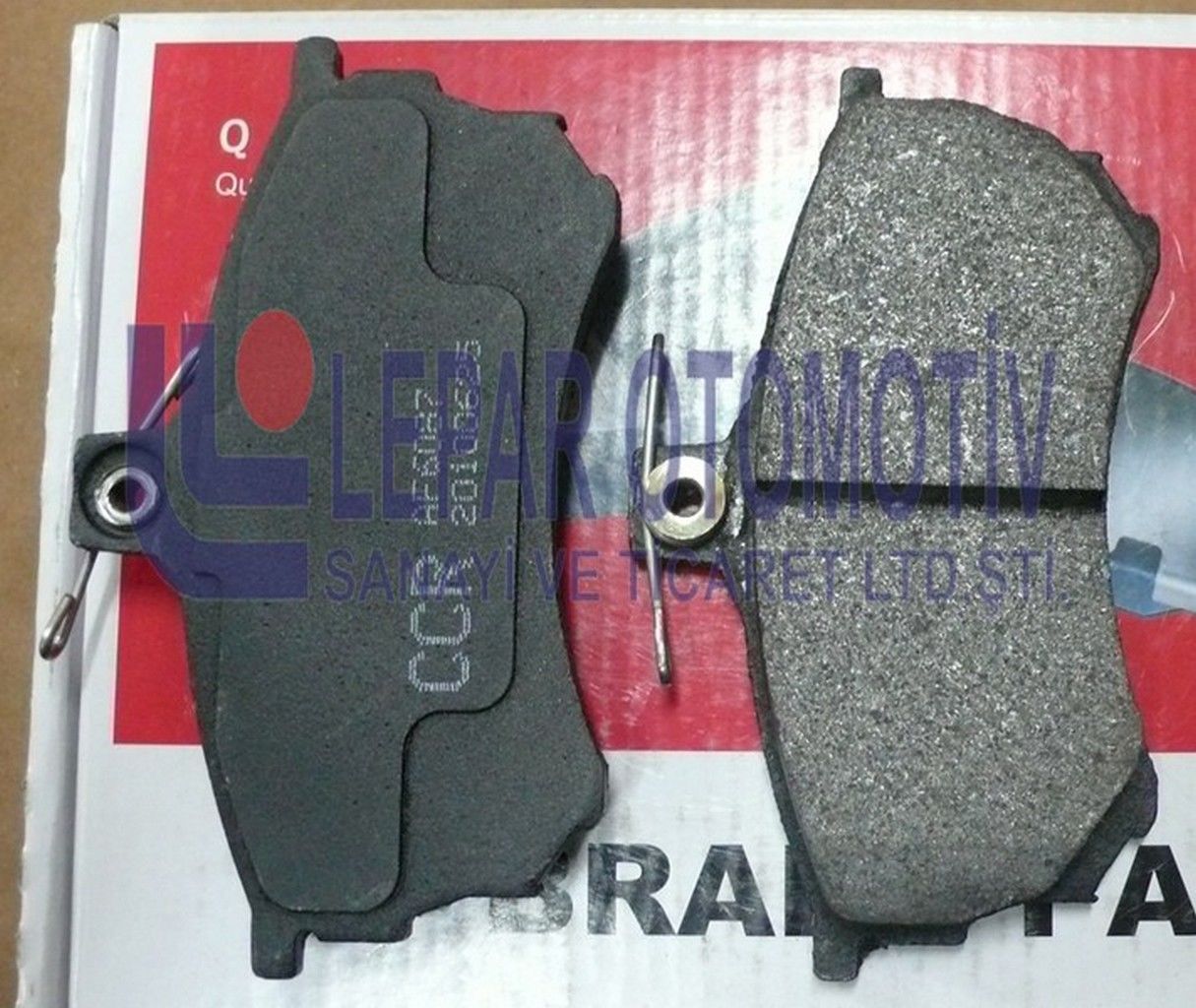 CARISMA 1,6 96-01 FREN BALATASI ÖN DİSK