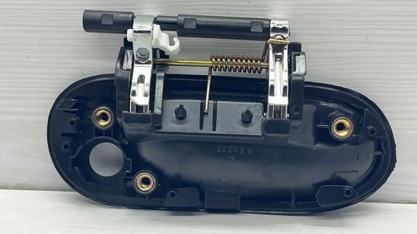 KAPI KOLU ALMERA ÖN DIS SOL 00-06 SİYAH-KROM