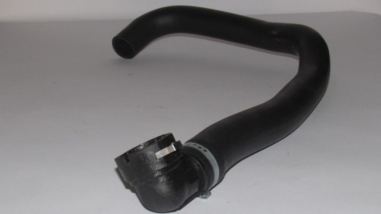 BLUE 2011- DİZEL/RIO 2012- RADYATÖR ALT HORTUMU