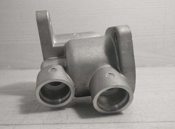 Mazda 626 92-97 termostat yuvası alt