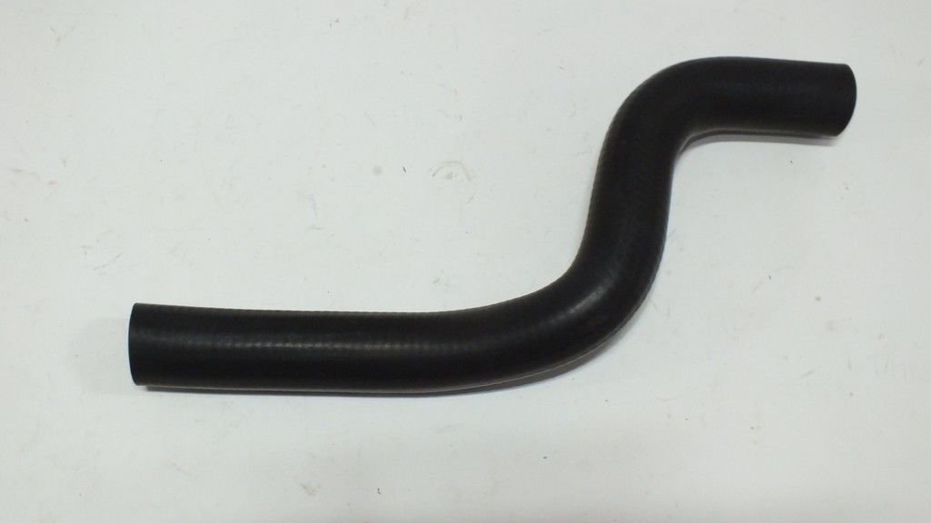 323 1.5 -1.8 i 87-95 RADYATÖR ALT HORTUMU