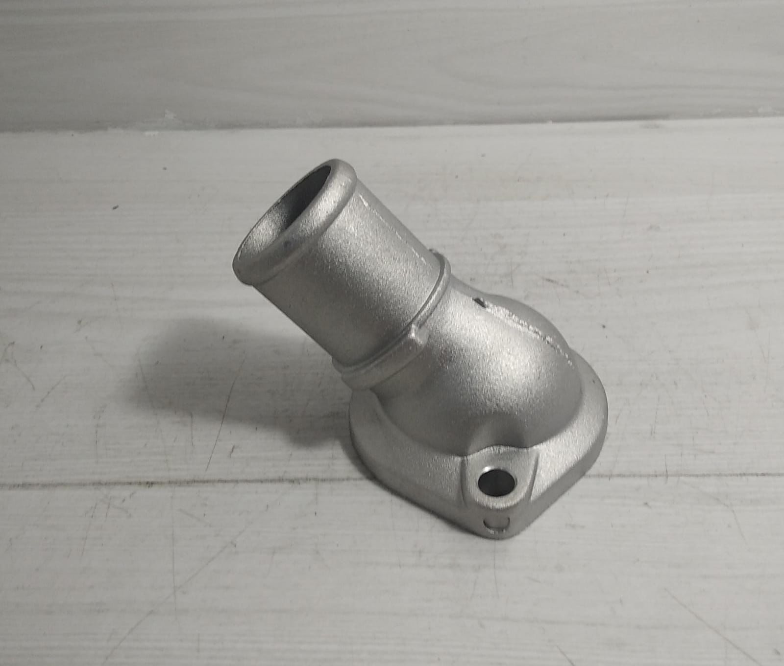 Mazda 626 92-97 termostat kapagı üst