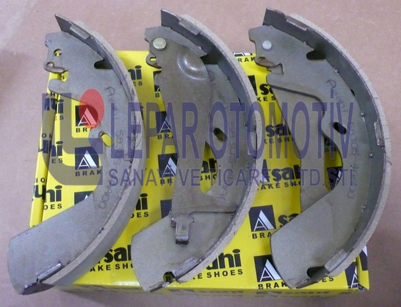 STAREX 1997-2002 FREN BALATASI ARKA PABUÇLU