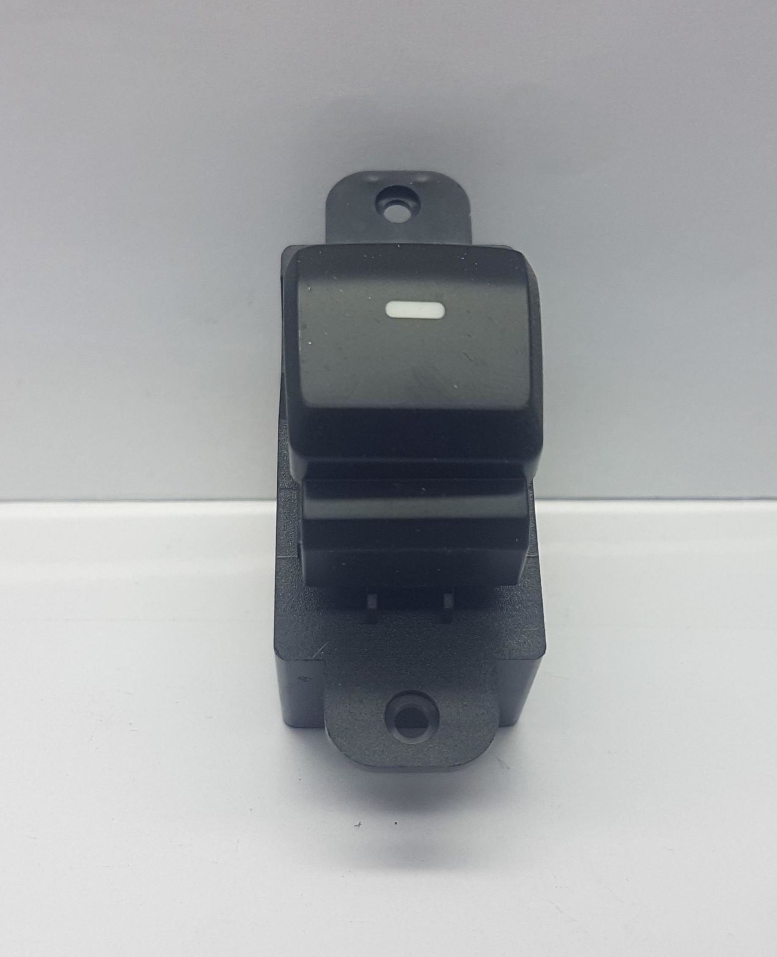 Cam Dügme i20 2015-2017 Sağ /Arka R-L