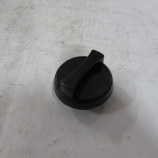 COROLLA 1.3- 1.33- 1.4- 1.6 DUAL VVTI 2015- /AURIS VVTI 2012-/HYBIRD/HILUX 2.4-2.8 2015- / RAV-4 2.0-2.2 2013-/YARIS 1.0-1.3-1.4-1.5 VVTI-D4D 2011- MOTOR YAĞ KAPAĞI