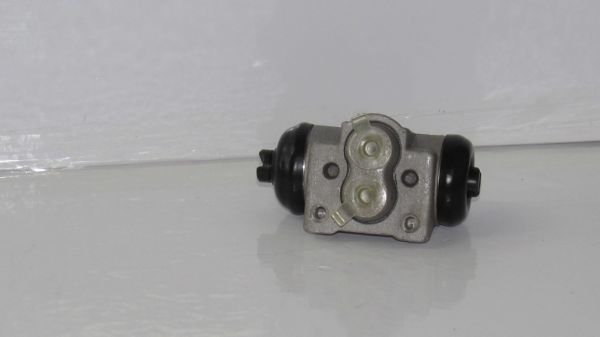 L 200 CR 06- ARKA FREN SİLİNDİRİ  SOL