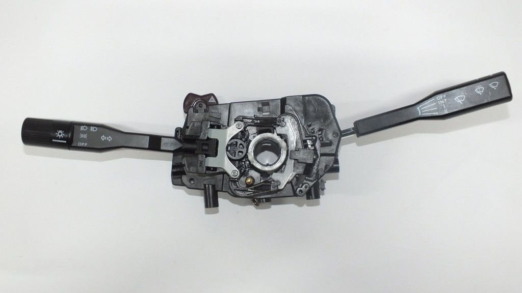 323 90-94 / 626 88-91 FAR - SİNYAL + SİLECEK KOLU KOMPLE