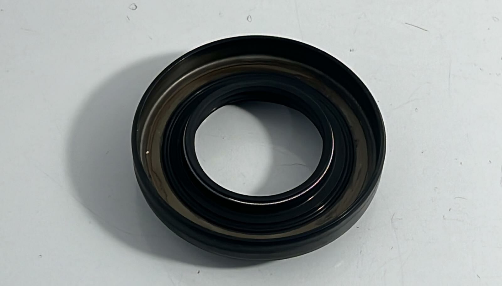 Aks Keçe Corolla Keçe (34*63.9*15.5)