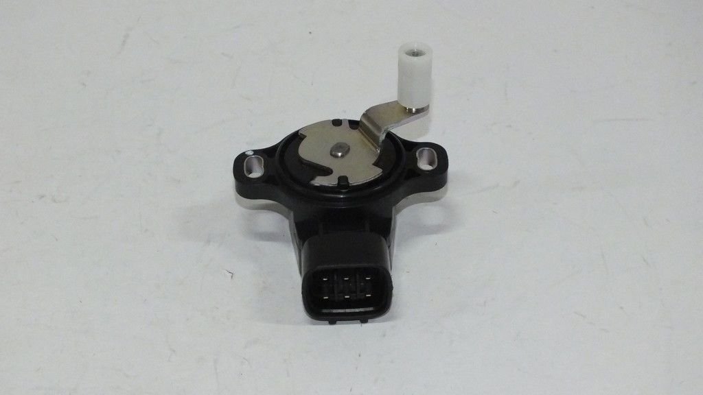 SKYSTAR 2003- YD25 GAZ PEDAL SENSÖRÜ