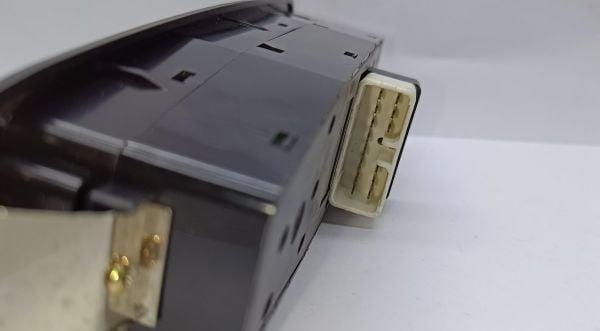 CAM DÜGME SHUMA 2001-2004 SOL ÖN