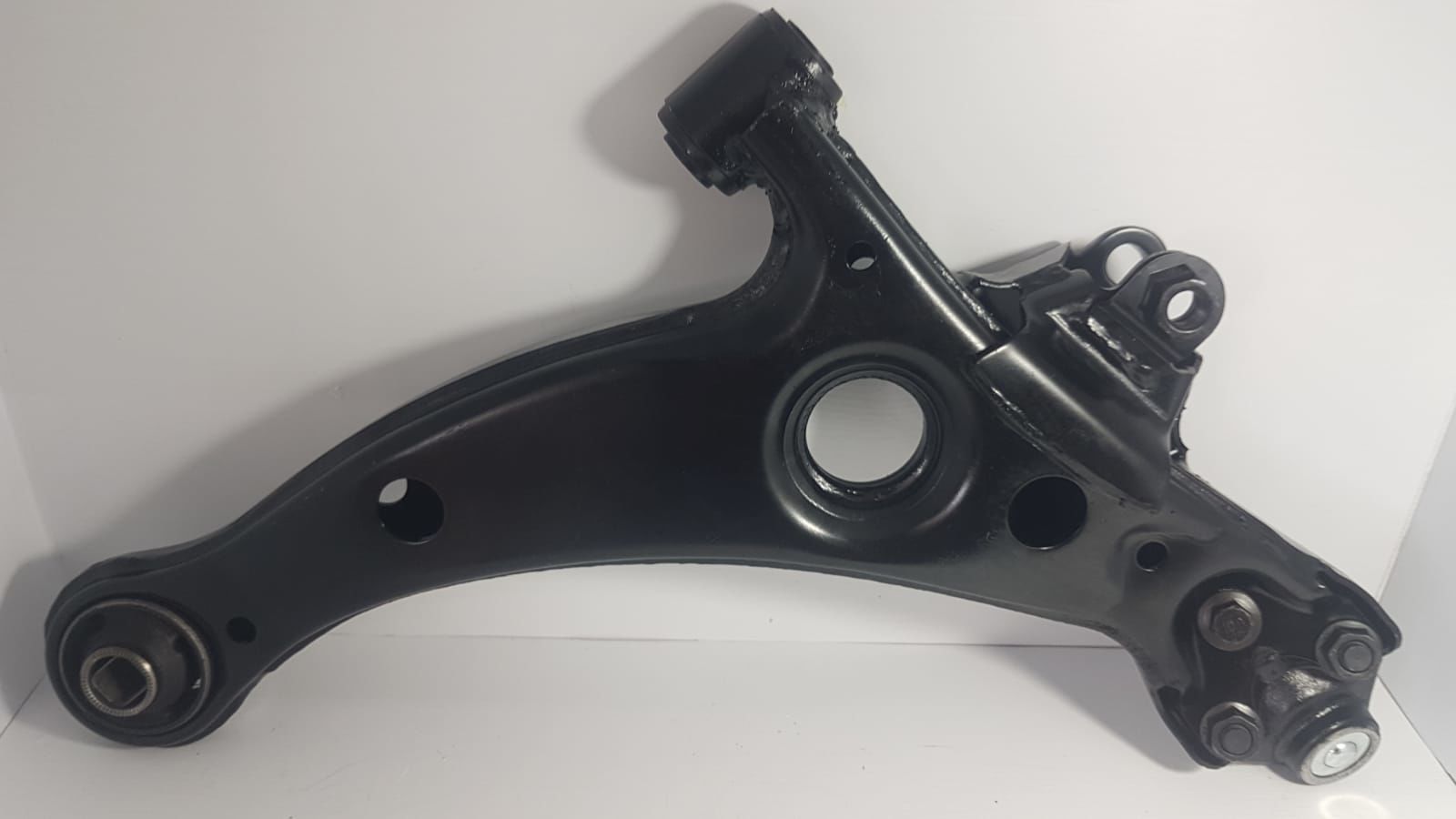 avensis salıncak sol 97-02