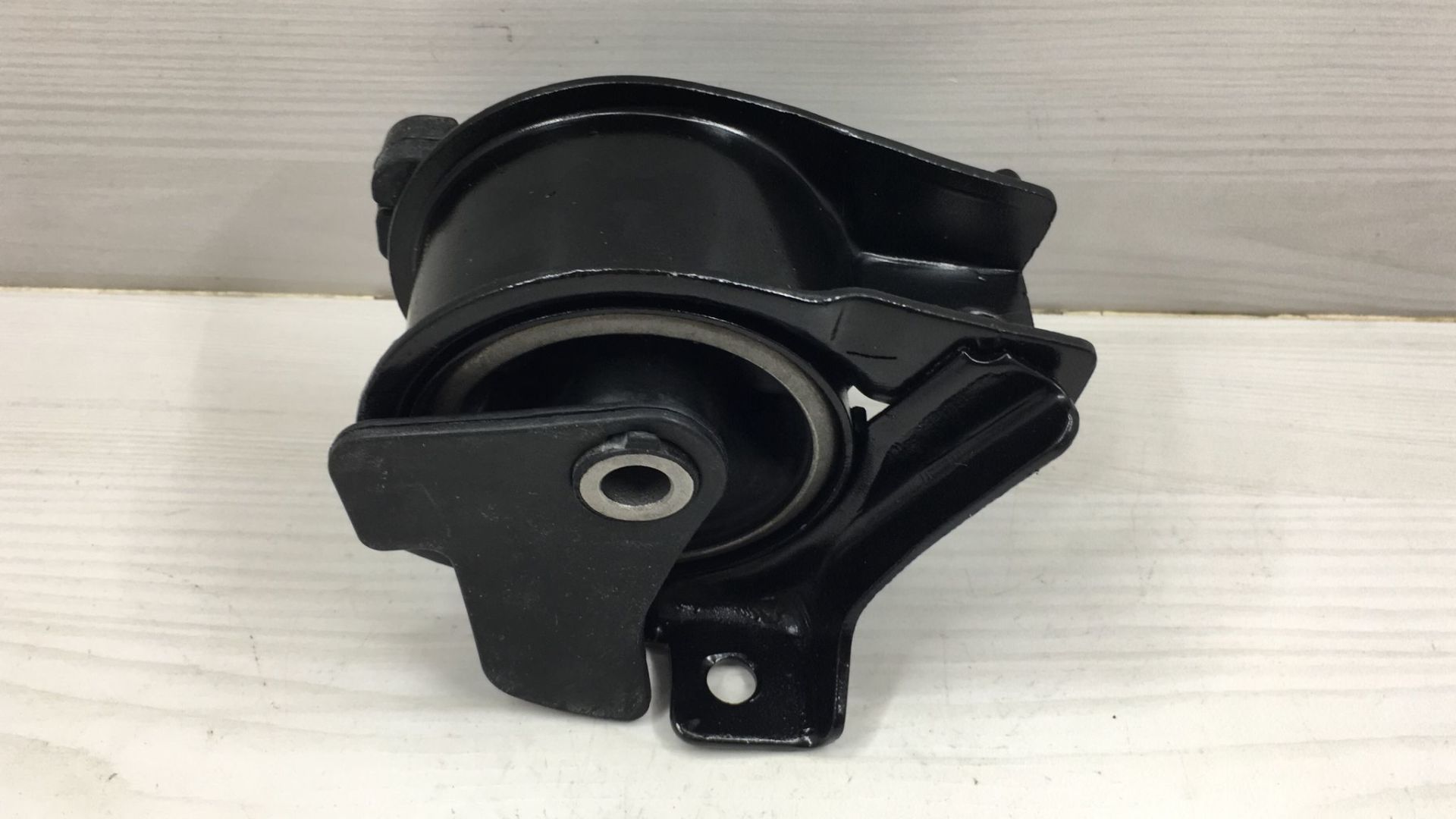 Motor Takozu Hrv 98-04 Sağ