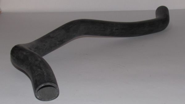 İ30 DİZEL 2007-2011 RADYATÖR ÜST HORTUMU