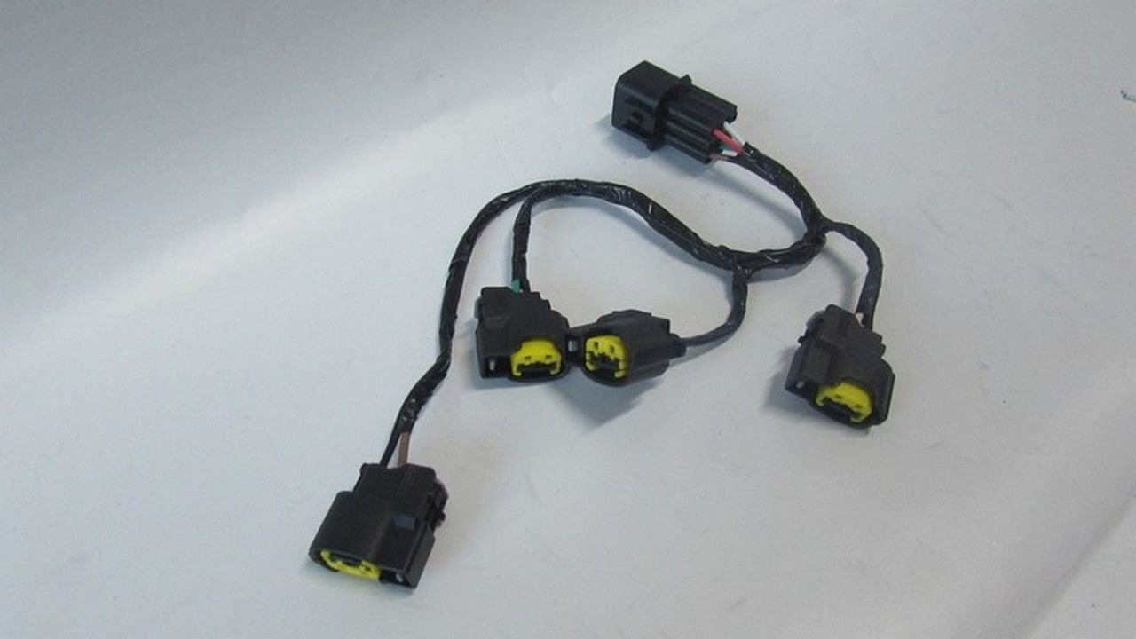 ACCENT BLUE 2011- / İ20 /  İ30 2012- / İX35 2010-2015 1,6 BENZİNLİ ATEŞLEME BOBİNİ KABLOSU