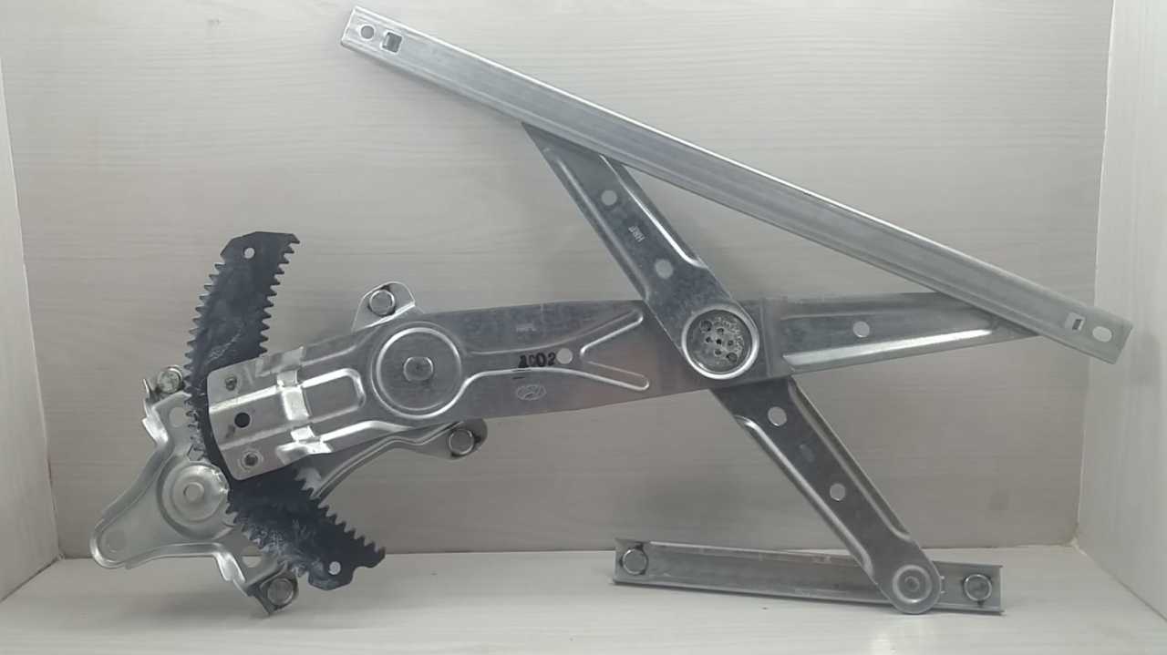 Hyundaı Kmy 2005- Cam Krıko Sol Elklı