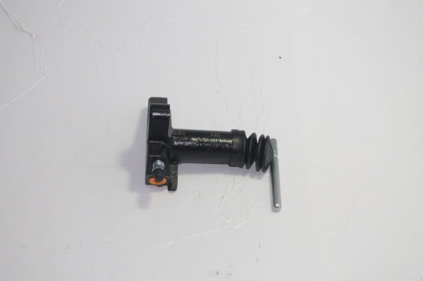 DEBRIYAJ ALT MERKEZ- L200-MAGNUM 4WD 04-06