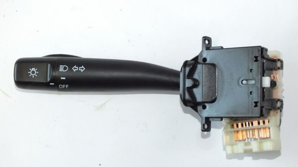 COROLLA 98-04 FAR - SİNYAL KOLU