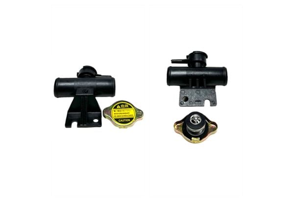 BORU RADYATÖR SU GİRİŞ LANCER 1,5-1,6 BENZİNLİ 07-12/ASX 1,6 BENZİNLİ 11-16 (RADYATÖR KAPAK DAHİL)