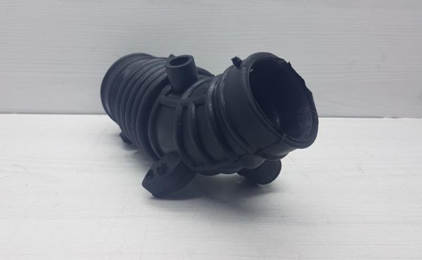 Hava Filtre Hortumu Almera 2000-