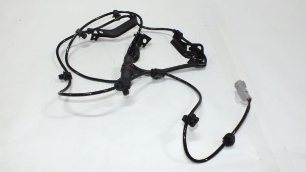 HILUX VIGO 2.5 D-4D 2004-2015 ABS SENSÖRÜ ÖN SOL