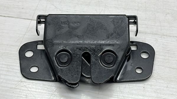 Kaput Kilidi Corolla 01-