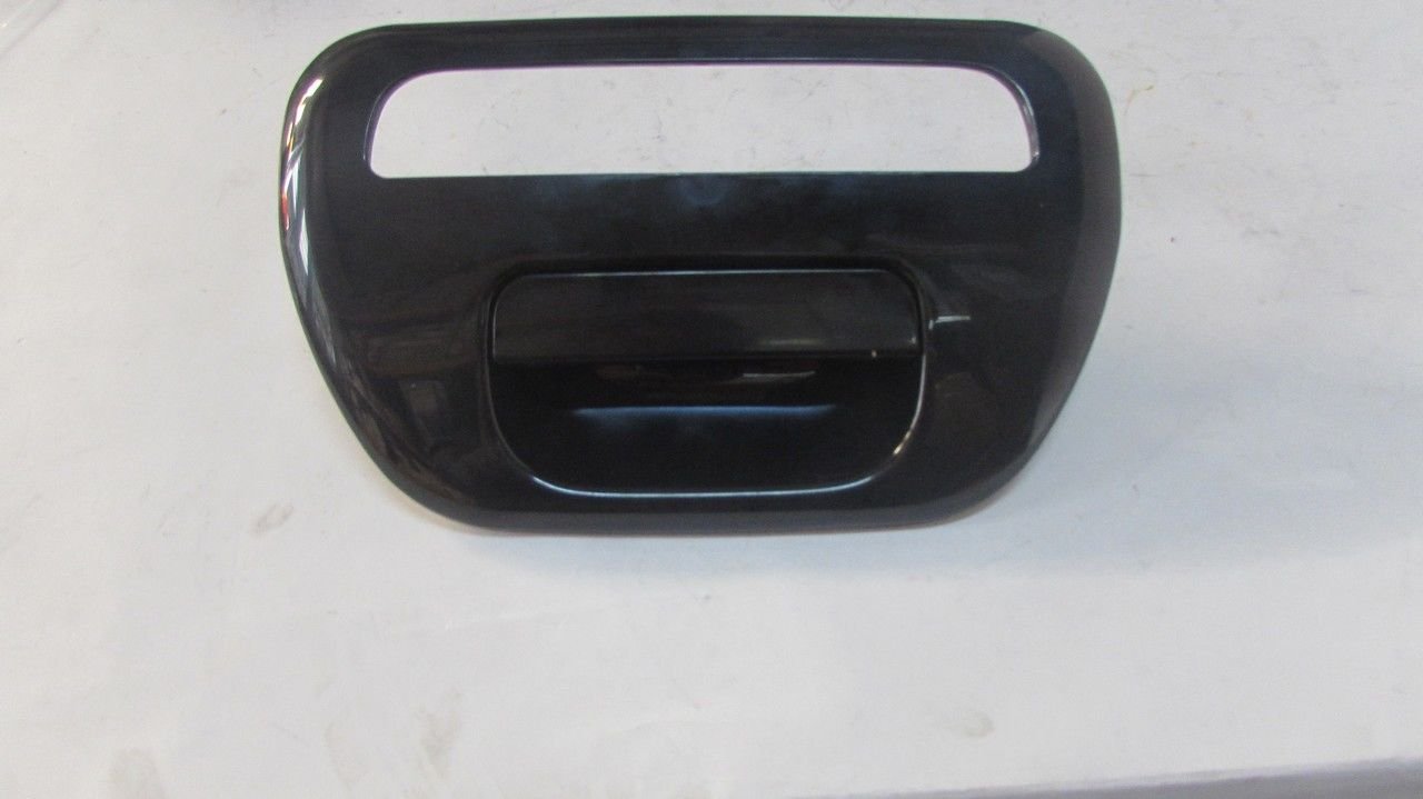 L200 2006- KASA KAPAK AÇMA KOLU SİYAH (ÇERÇEVELİ)