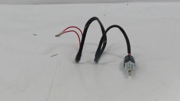 L 200 92-06 GERİ  VİTES  MÜŞÜRÜ