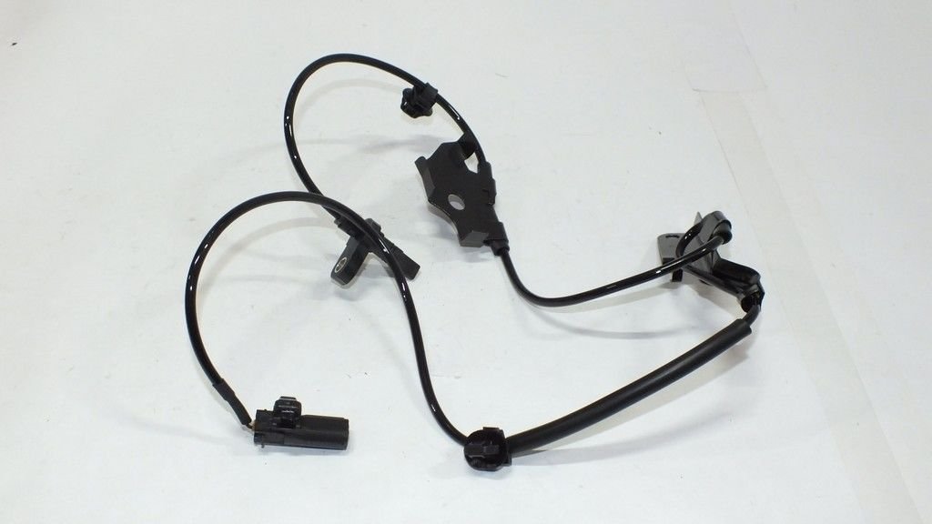 COROLLA 06-19 / AURIS 07-11 / AVENSIS 08-14 / VERSO 07-  / PRIUS ABS SENSÖRÜ ÖN SAĞ