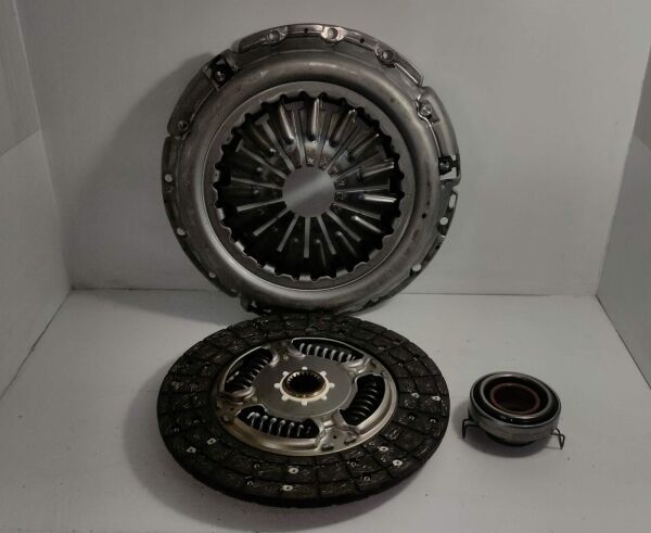 Debriyaj Seti Hilux 06=Viğo